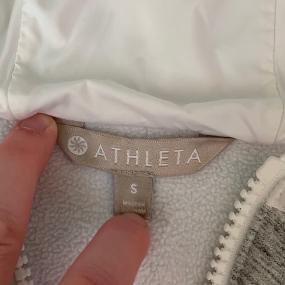 Athleta Cozier Insulated Hoodie Jacket - Picture 9 of 12